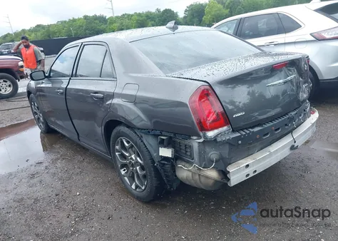2016 Chrysler 300 300S z USA, uszkodzony, nr VIN 2C3CCAGG2GH142583